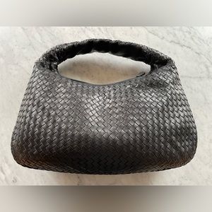 Beautiful Bottega Veneta Handbag